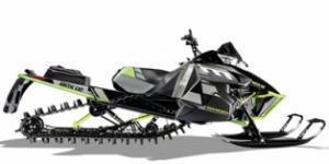 2017_ArcticCat_M8000_Limited162.jpg