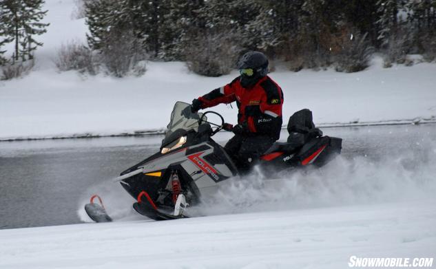 2015 Polaris 550 Indy Adventure 155 Action River